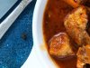 Carne de vită fiartă cu vin roșu
